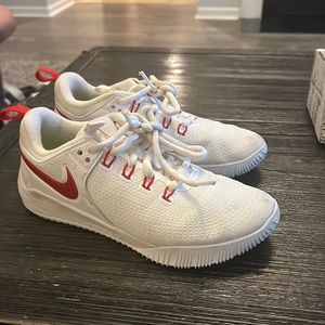 Nike volleyball shoes light wear